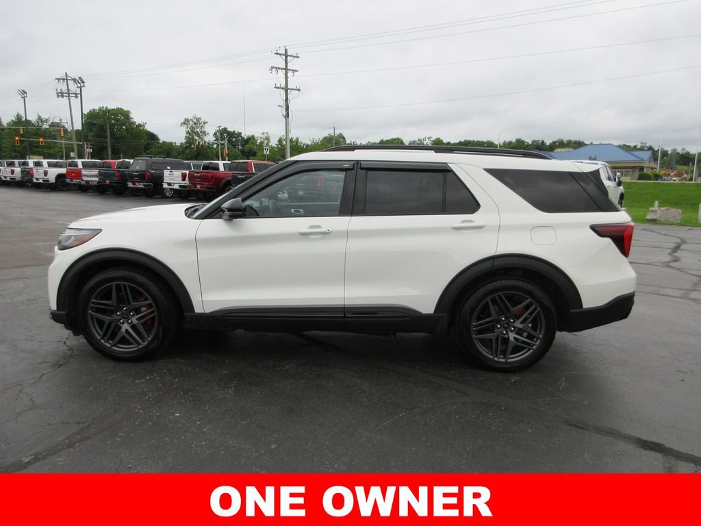 Used 2025 Ford Explorer ST AWD/4WD image 10