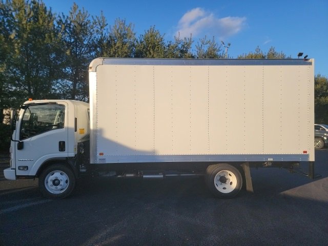 New 2025 Chevrolet Low Cab Forward image 4