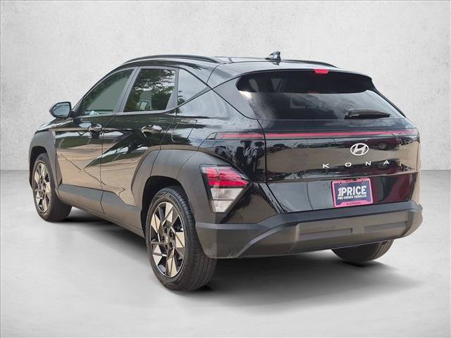Used 2025 Hyundai Kona SEL FWD image 8
