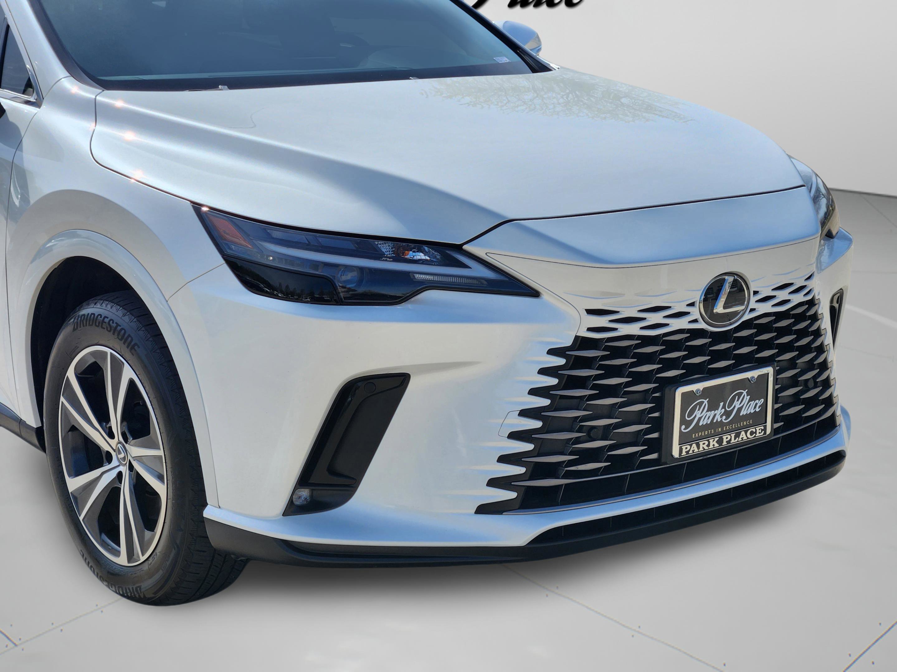 Used 2023 Lexus RX 350 Premium w/ Cold Area Package image 5