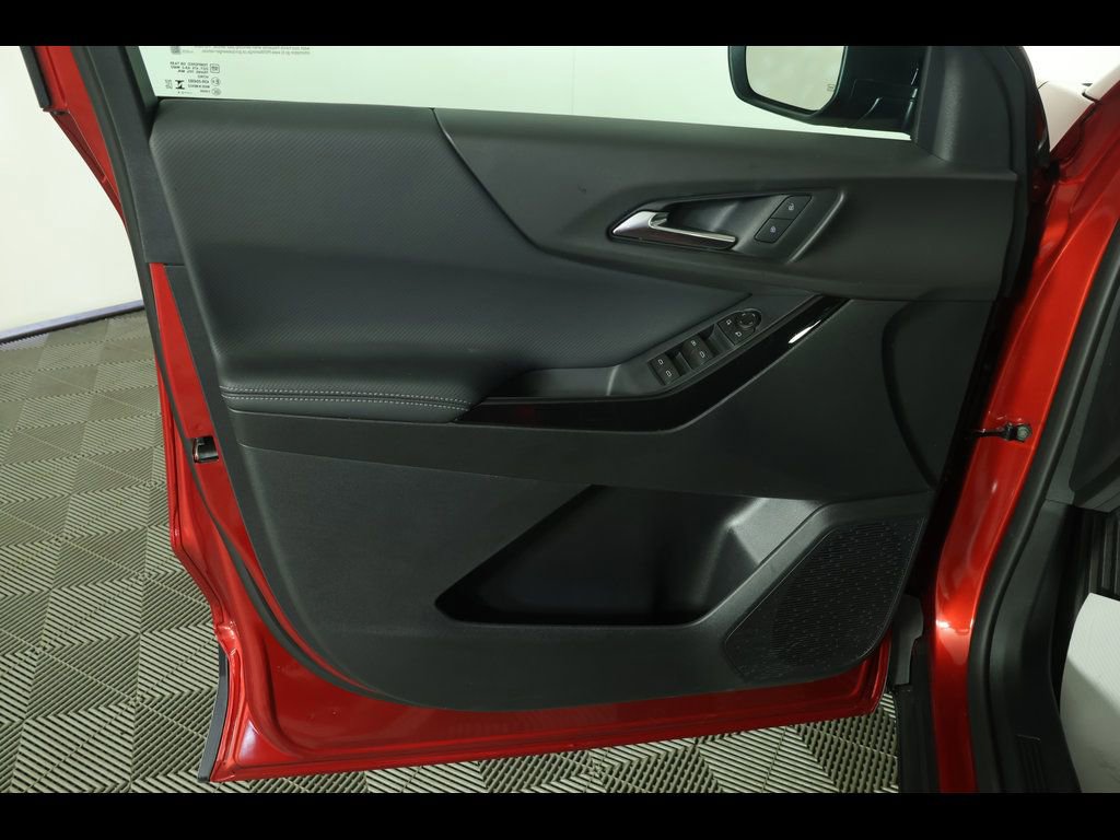 New 2026 Chevrolet Equinox LT w/ Midnight Edition image 14