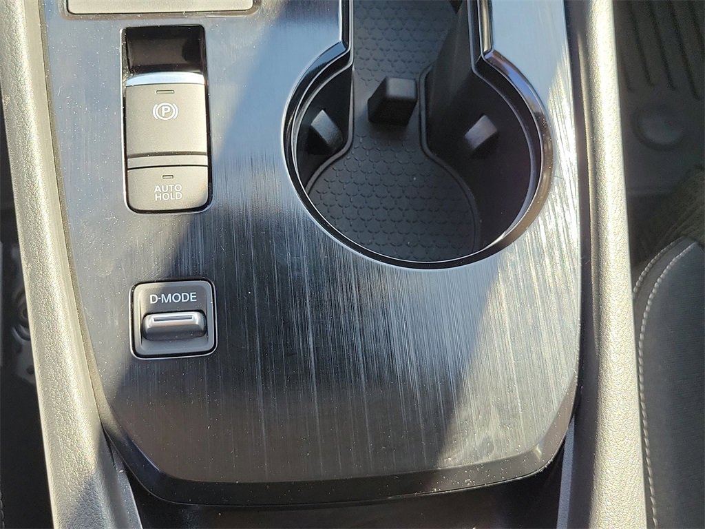 Used 2024 Nissan Rogue SV image 31