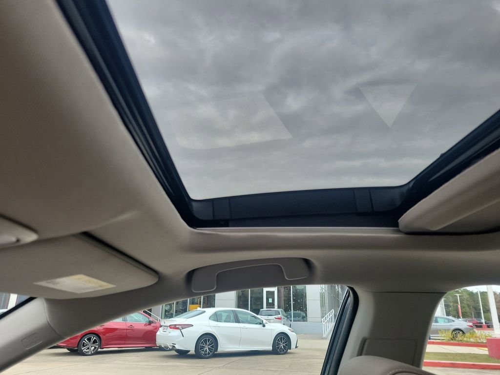 Used 2024 Honda Accord EX image 18