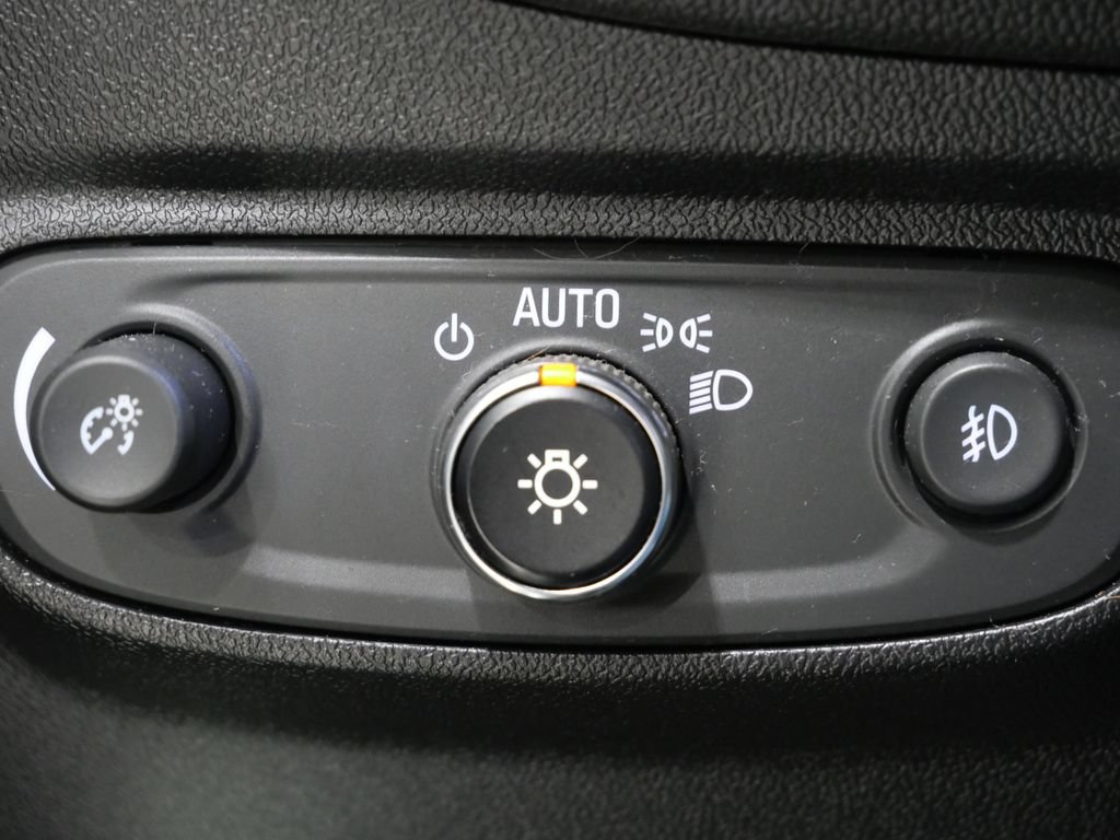 Used 2019 Chevrolet Equinox Premier AWD/4WD image 13