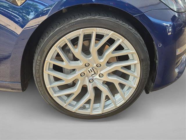 Used 2018 Tesla Model 3 Long Range RWD image 23
