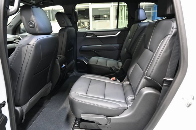 New 2026 GMC Acadia Elevation image 11