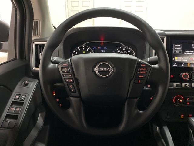 Used 2026 Nissan Frontier SV AWD/4WD image 10