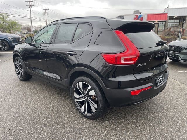 Certified 2024 Volvo XC40 B5 Plus w/ Protection Package Premier image 2