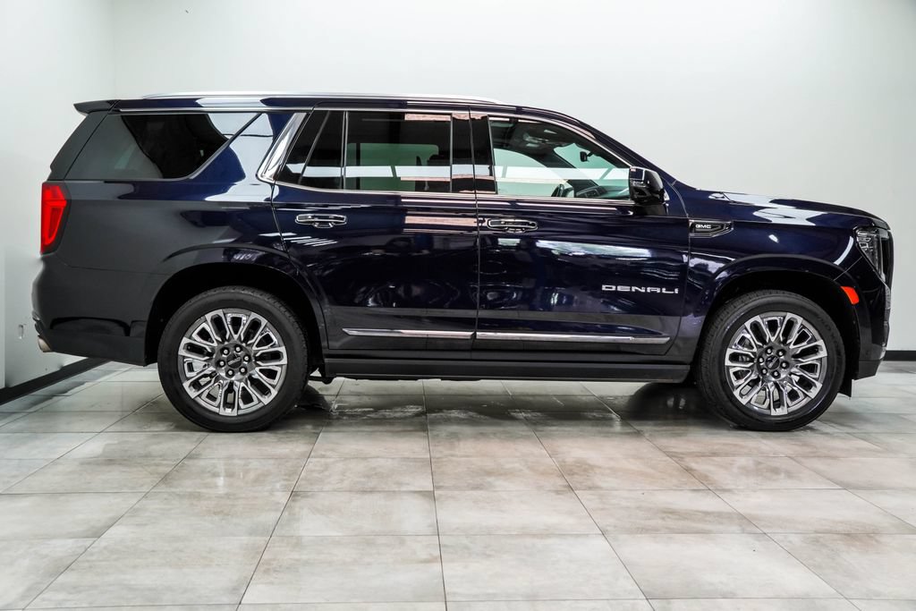 Used 2023 GMC Yukon Denali Ultimate AWD/4WD image 7