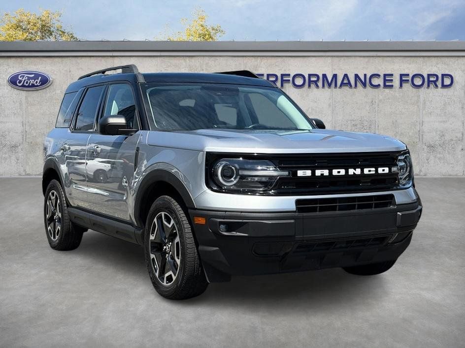 Used 2021 Ford Bronco Sport Outer Banks AWD/4WD image 4