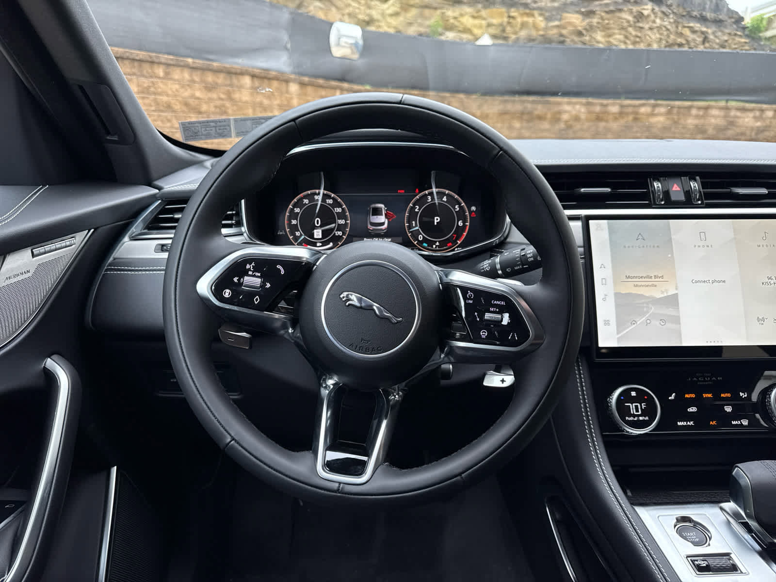 New 2026 Jaguar F-PACE R-Dynamic S image 10