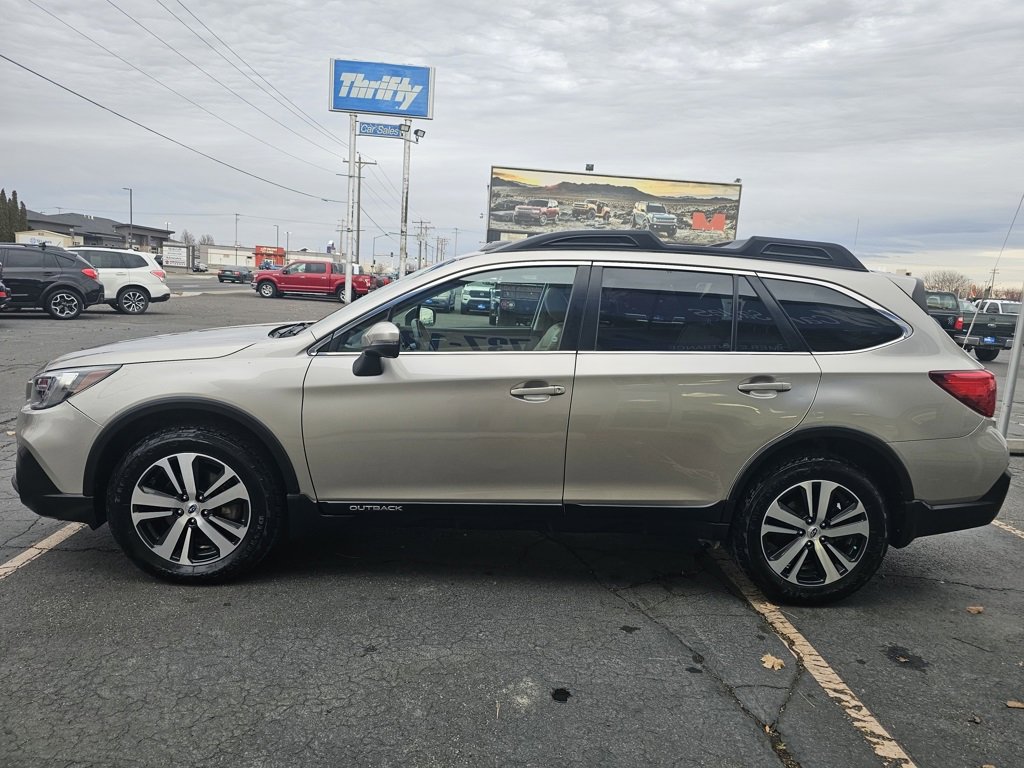 Used 2018 Subaru Outback 3.6R Limited image 6
