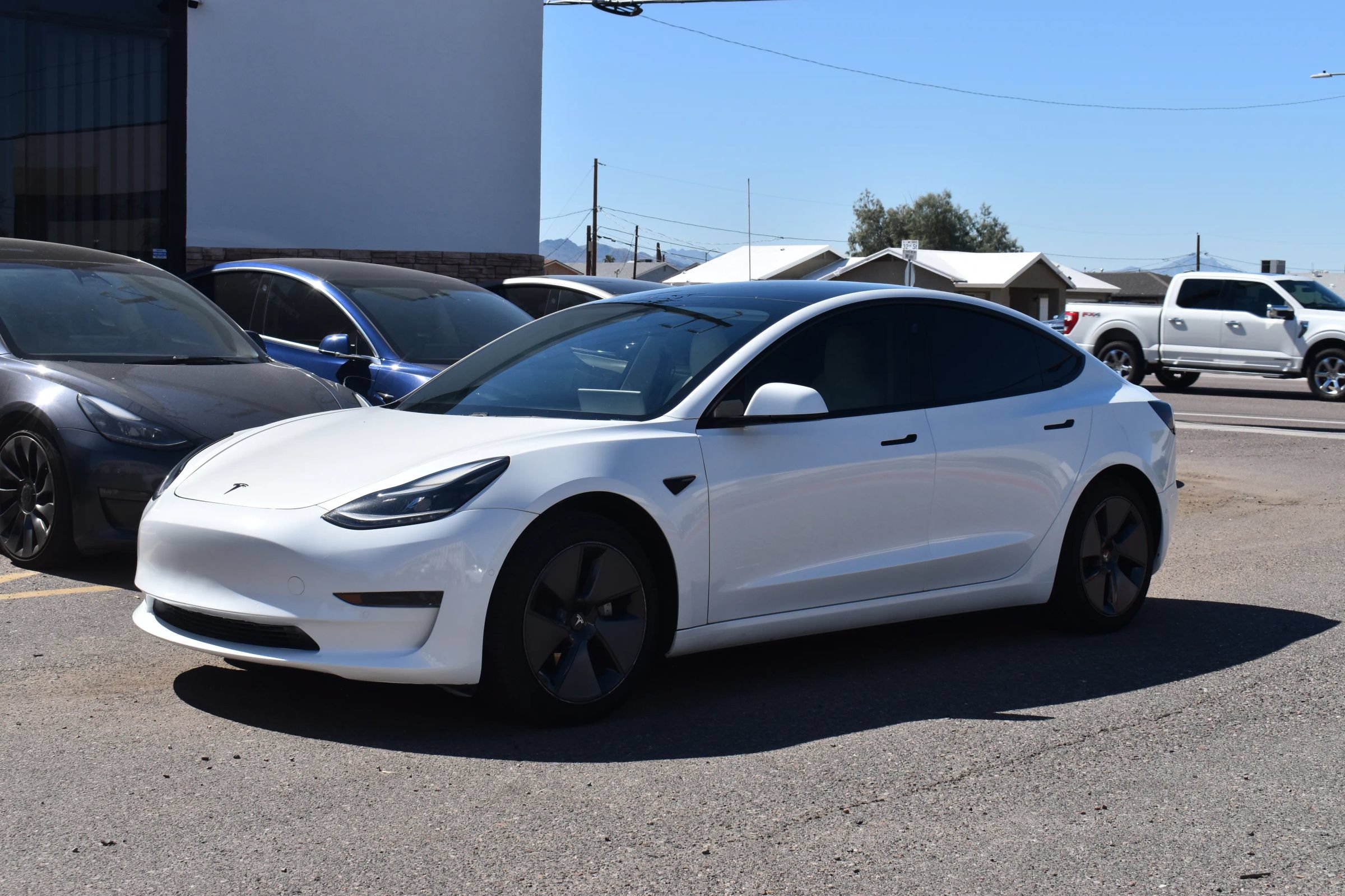 Used 2021 Tesla Model 3 Standard Range Plus RWD image 2