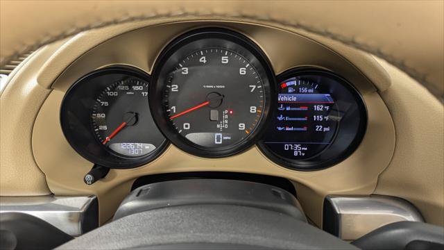 Used 2015 Porsche Boxster RWD image 22