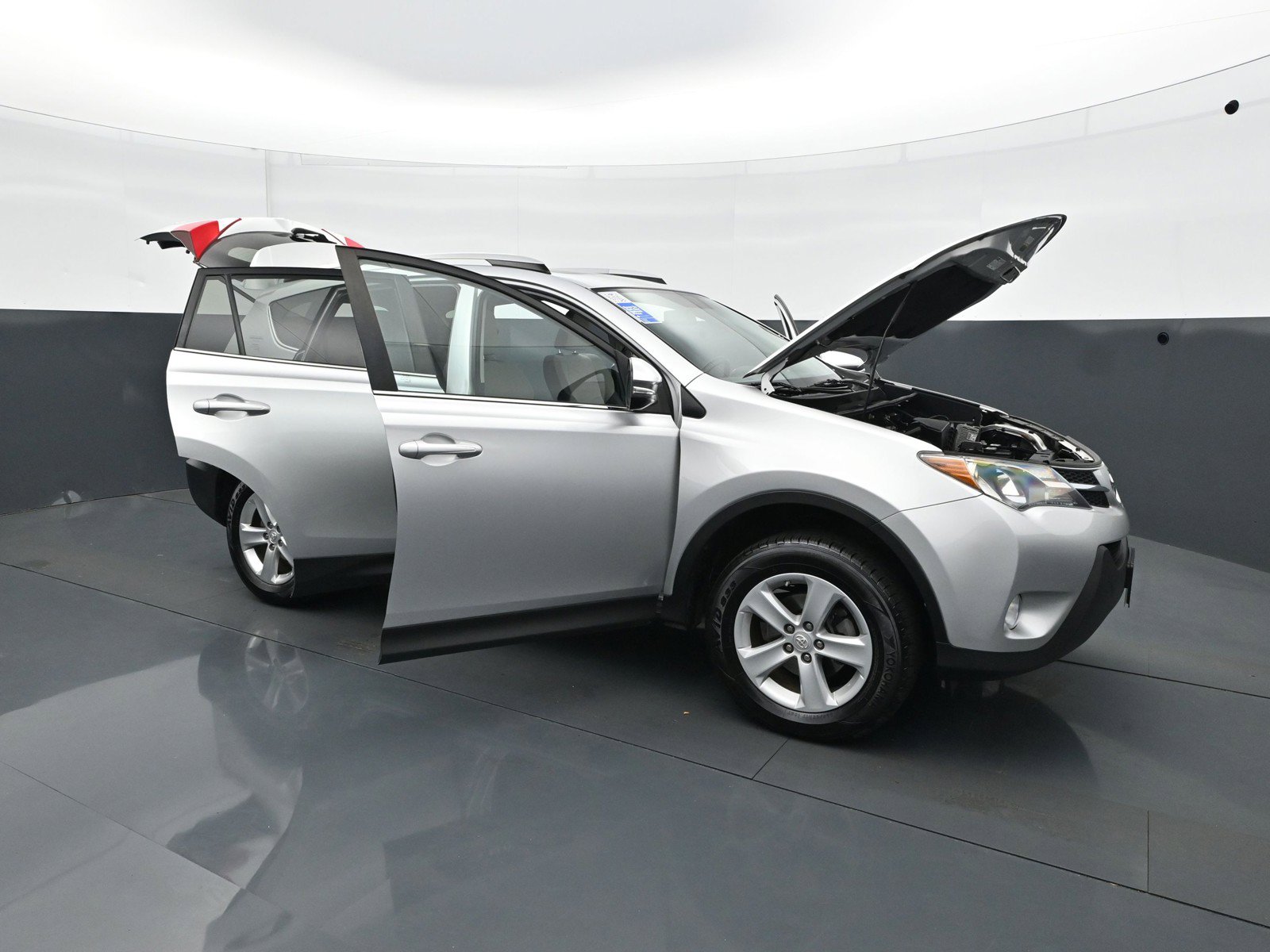 Used 2014 Toyota RAV4 XLE AWD/4WD image 34