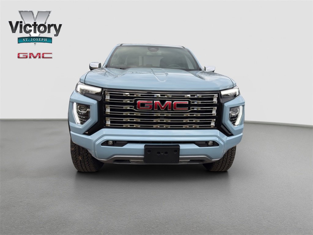 Used 2026 GMC Canyon Denali image 2
