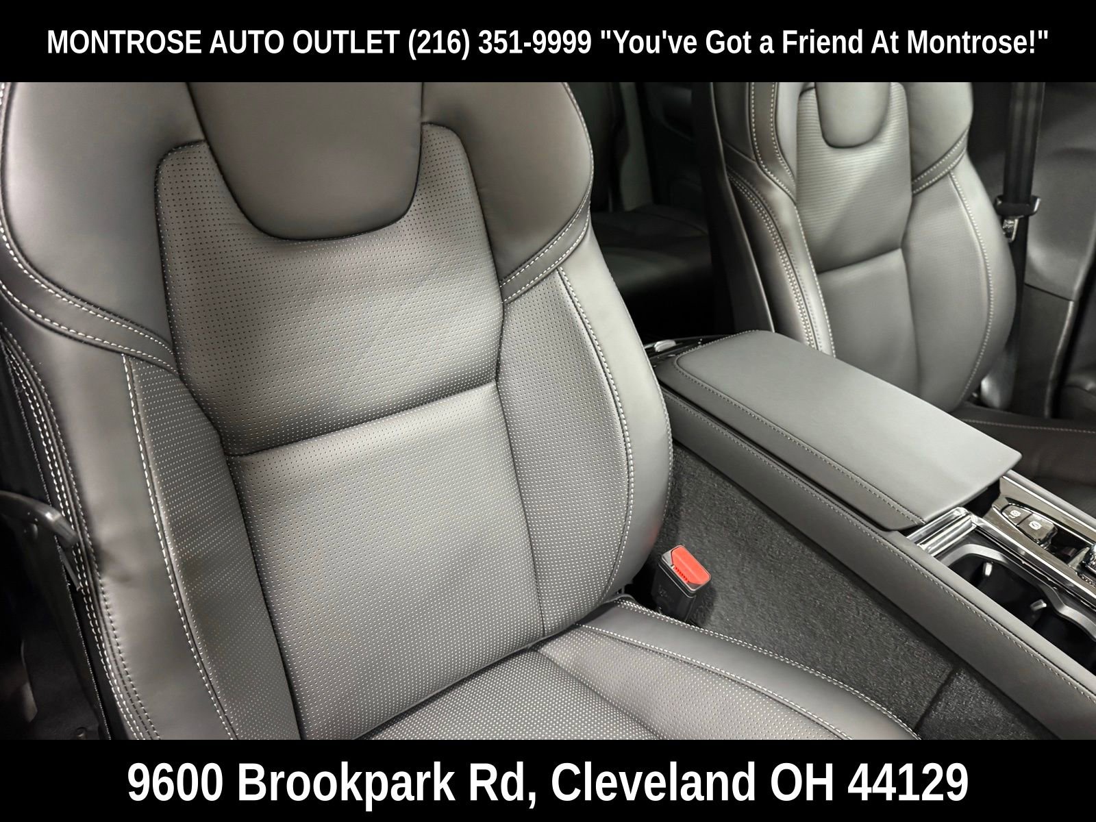 New 2026 Volvo XC90 B6 Ultra w/ Protection Package image 48