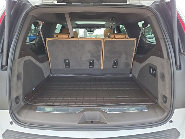Used 2023 Cadillac Escalade ESV Premium Luxury image 25