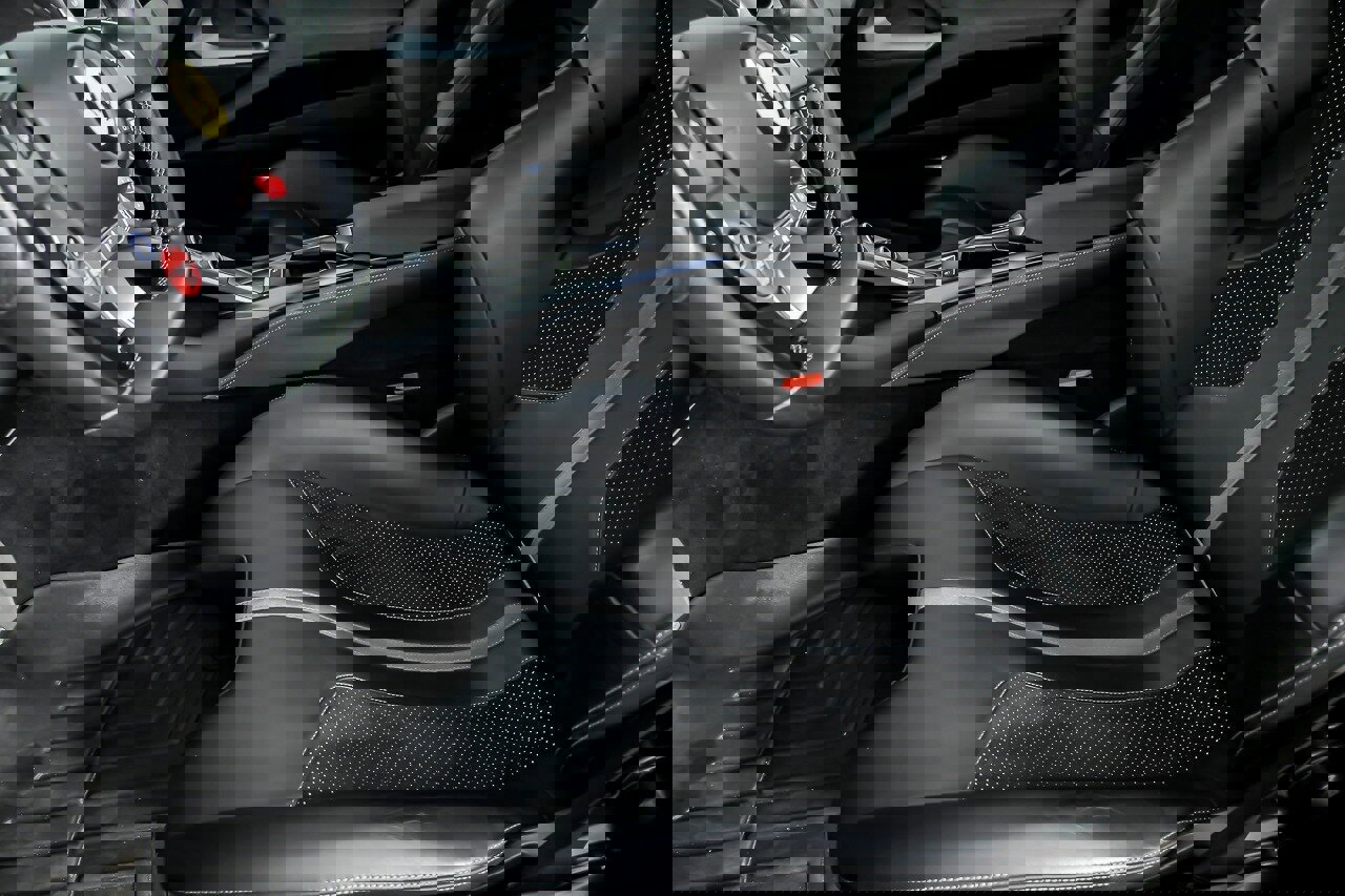 Used 2018 Ferrari 812 Superfast RWD image 21