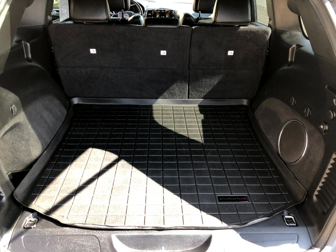 Used 2020 Jeep Grand Cherokee Altitude image 29