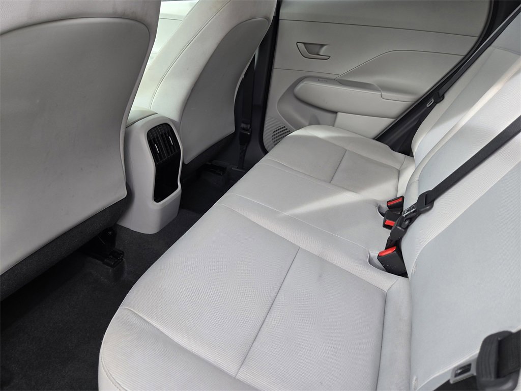 Used 2025 Hyundai Kona SEL image 18
