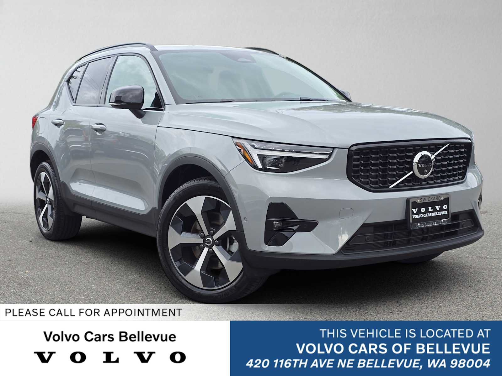 Used 2026 Volvo XC40 B5 Plus w/ Protection Package Premier AWD/4WD image 1