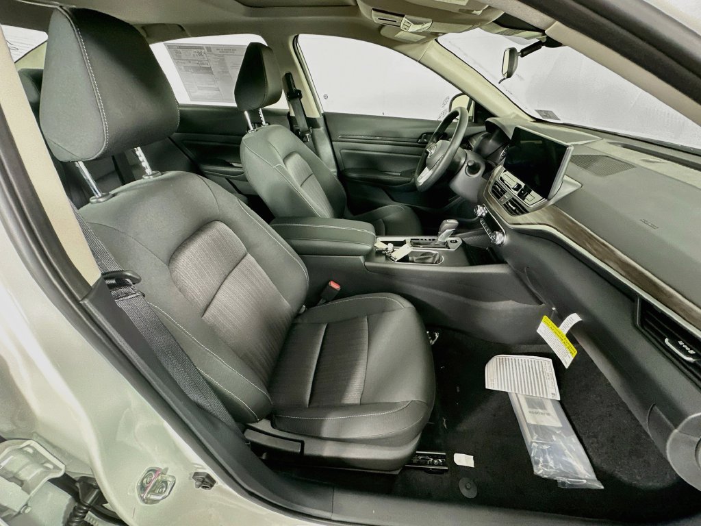 New 2026 Nissan Altima 2.5 SV w/ SV Special Edition Package FWD image 35