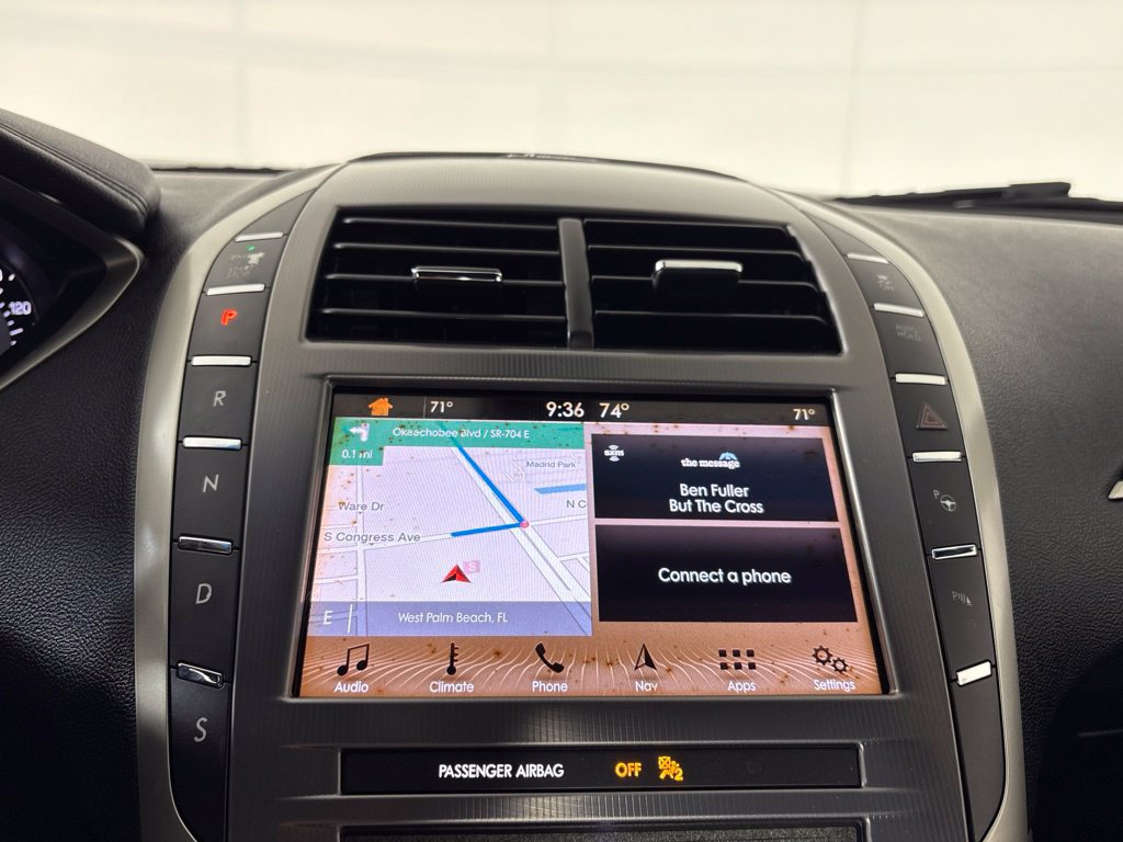 Used 2018 Lincoln MKZ Reserve w/ Technology Package FWD image 27