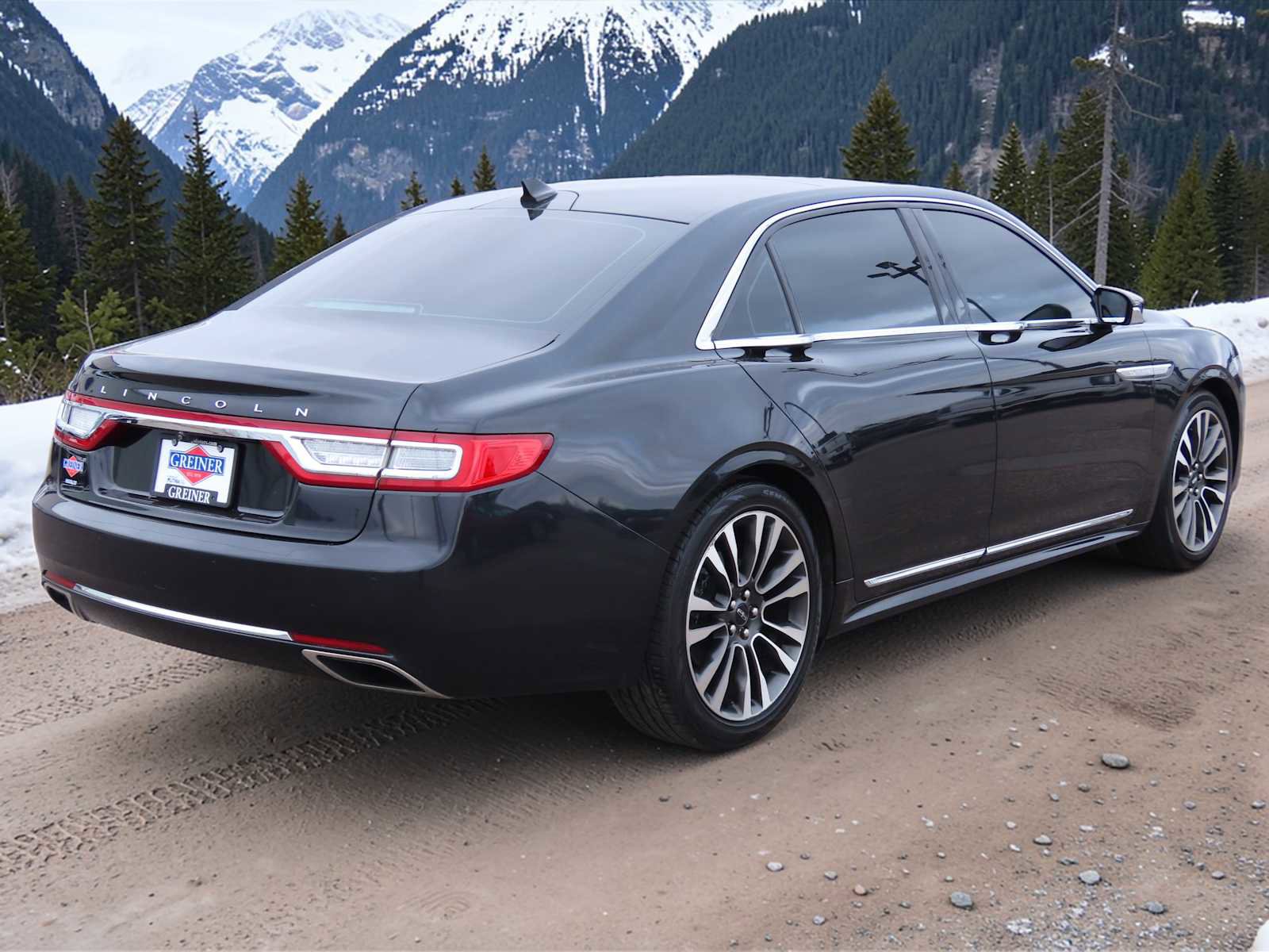 Used 2019 Lincoln Continental Select image 6