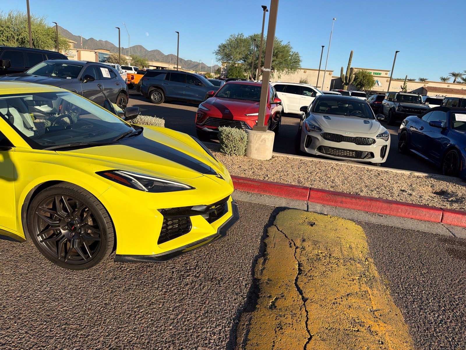 Used 2023 Chevrolet Corvette Z06 RWD image 5