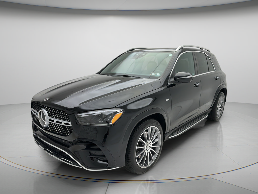 Used 2025 Mercedes-Benz GLE 450e 4MATIC image 3