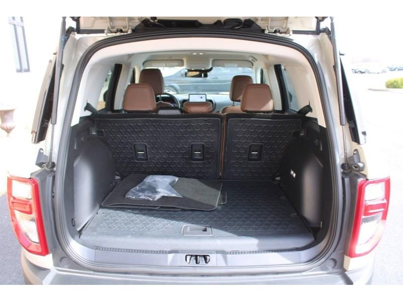 Used 2024 Ford Bronco Sport Outer Banks image 7