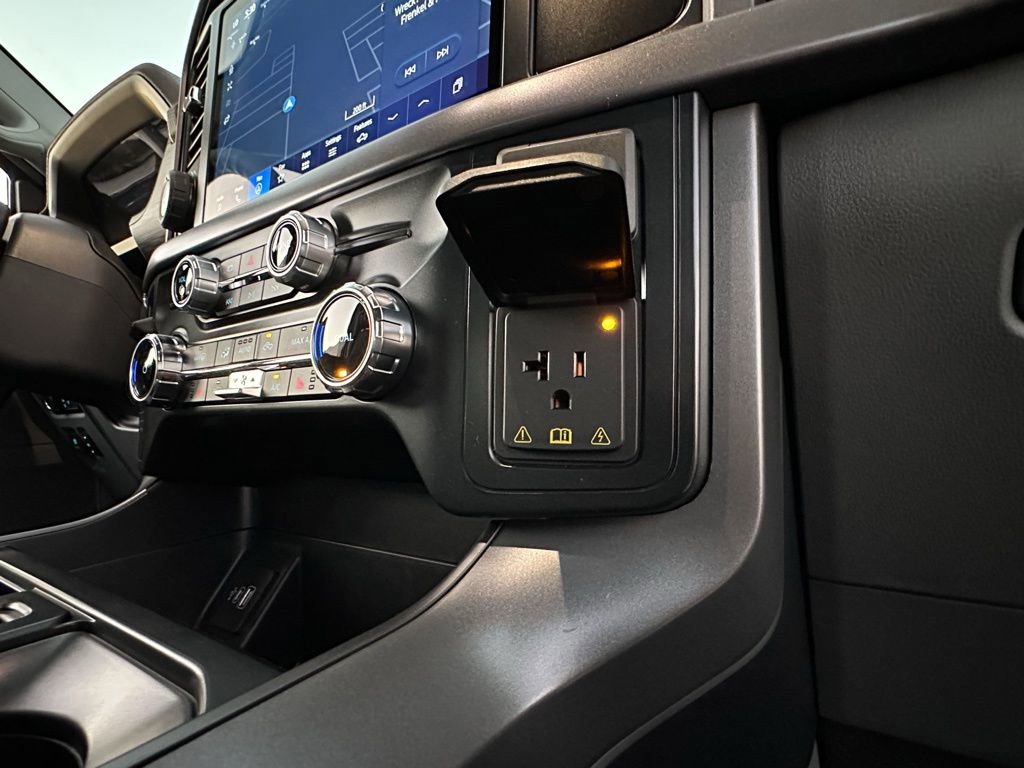 New 2025 Ford F150 Lightning XLT image 48