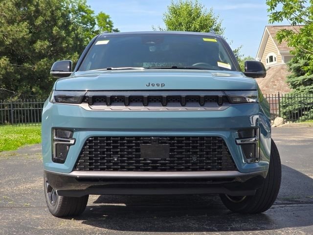 New 2026 Jeep Grand Wagoneer L Summit AWD/4WD image 3