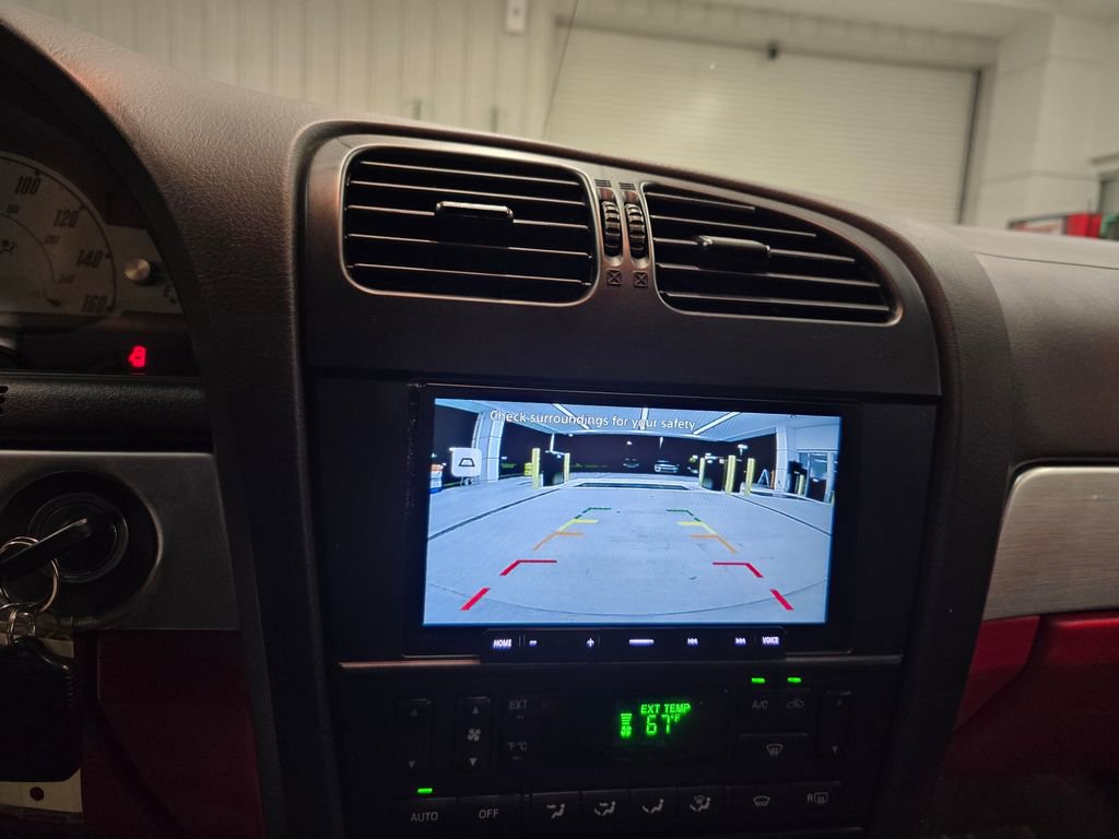 Used 2002 Ford Thunderbird image 27