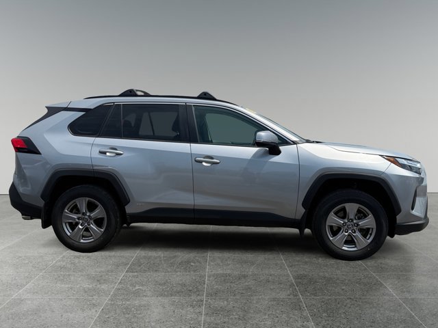 Used 2024 Toyota RAV4 XLE w/ Convenience Package AWD/4WD image 7