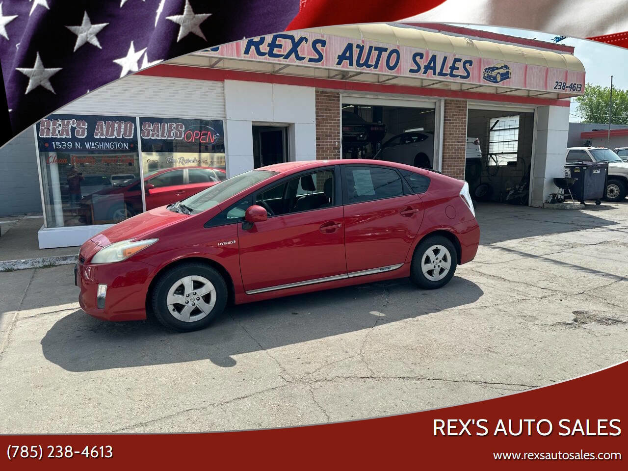 Used 2011 Toyota Prius Two FWD image 1