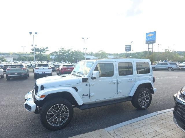 Used 2024 Jeep Wrangler High Altitude AWD/4WD image 5