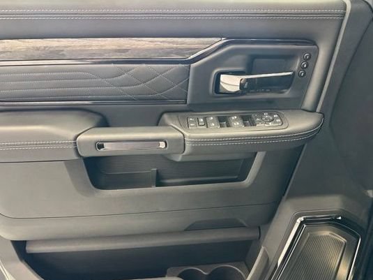 New 2026 RAM 3500 Limited AWD/4WD image 17