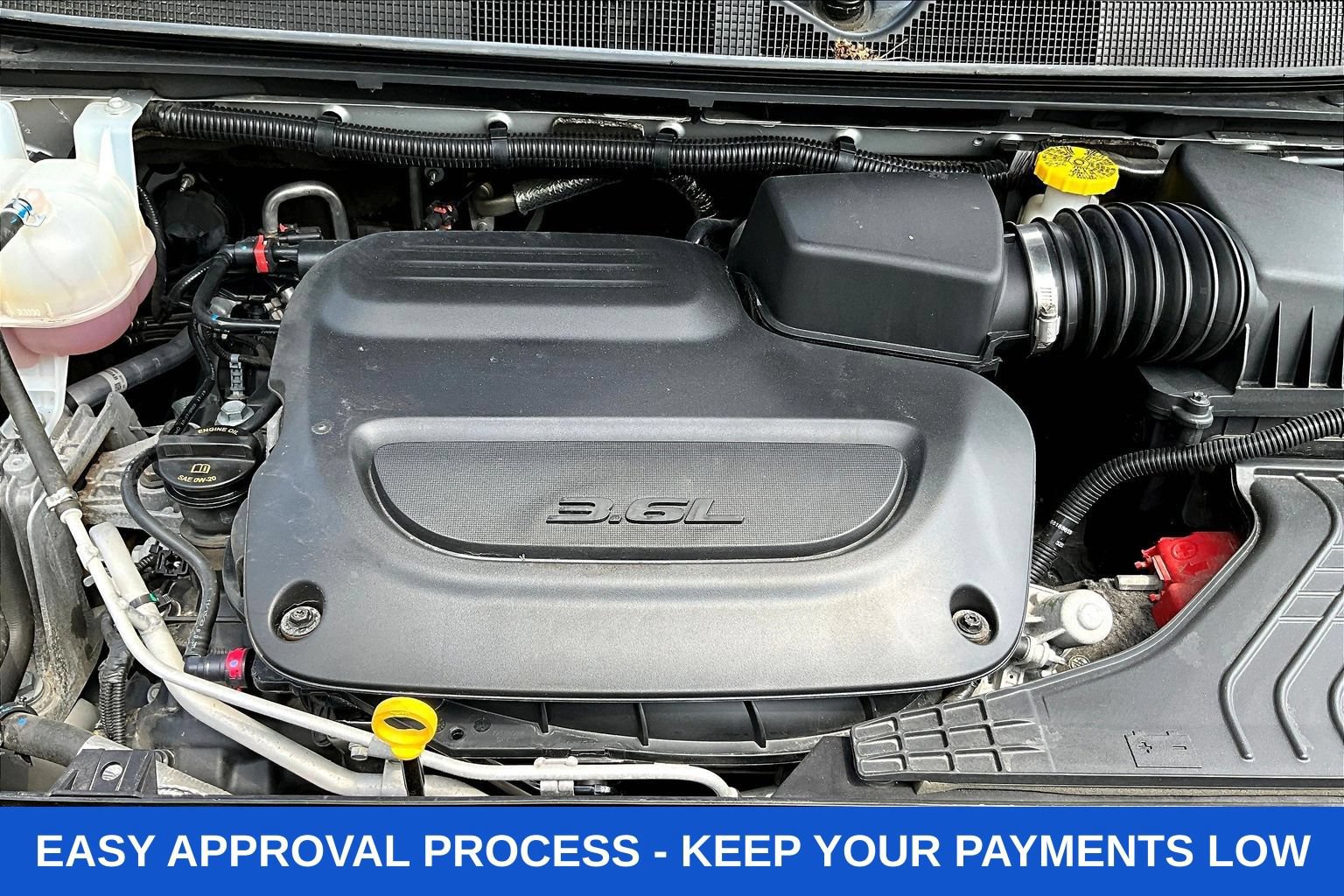 Used 2024 Chrysler Pacifica Touring-L FWD image 31