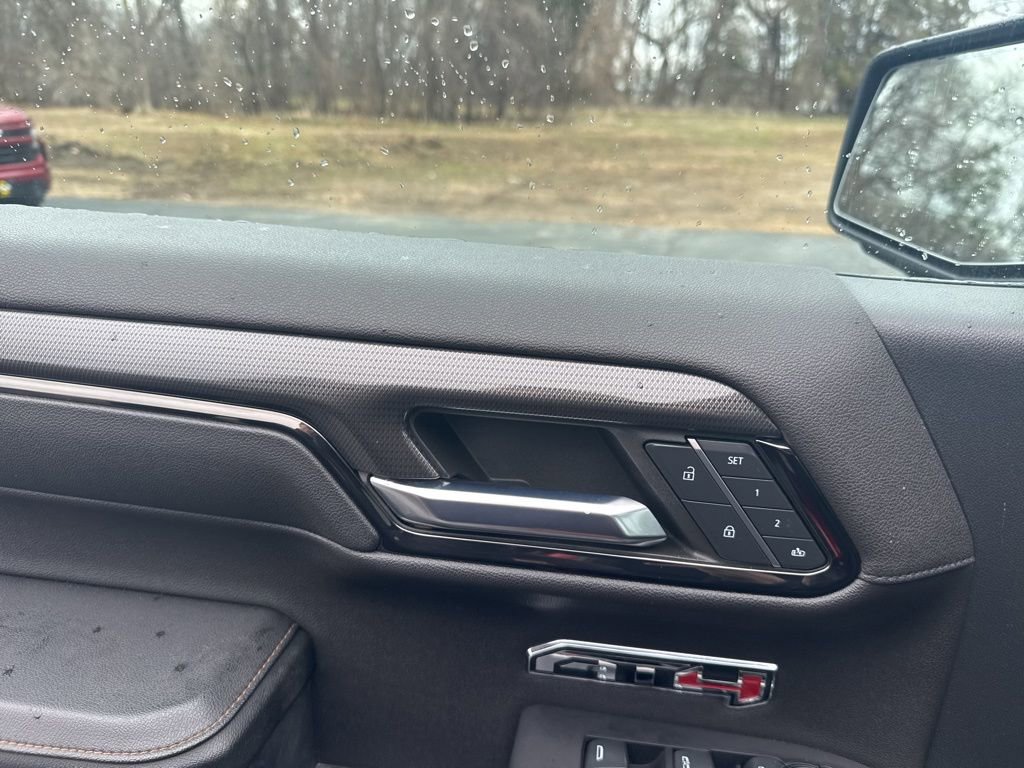 Used 2023 GMC Sierra 1500 AT4 w/ Technology Package image 16