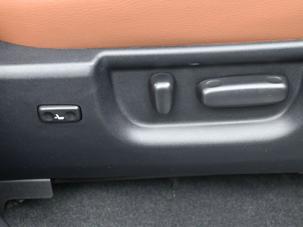 Certified 2021 Toyota Sequoia Platinum AWD/4WD image 46