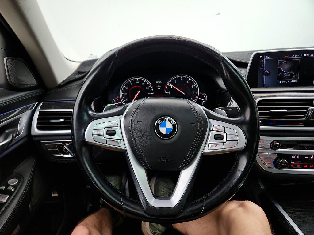 Used 2017 BMW 740i RWD image 18