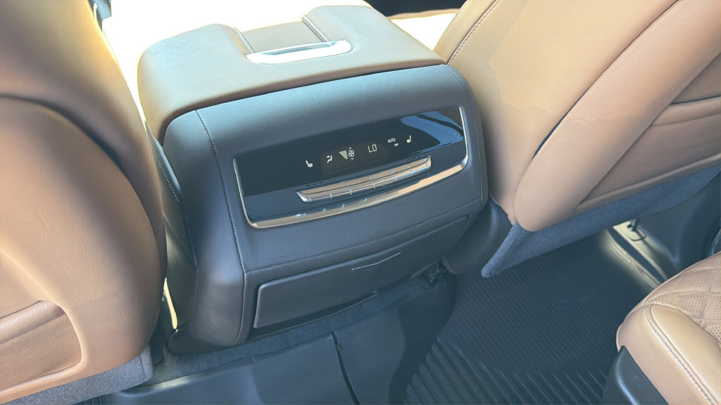 Used 2023 Cadillac Escalade ESV Premium Luxury w/ Performance Package RWD image 24