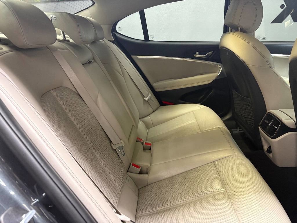 Used 2021 Genesis G70 2.0T AWD/4WD image 44