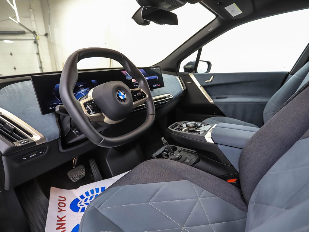 Used 2026 BMW iX xDrive45 image 10