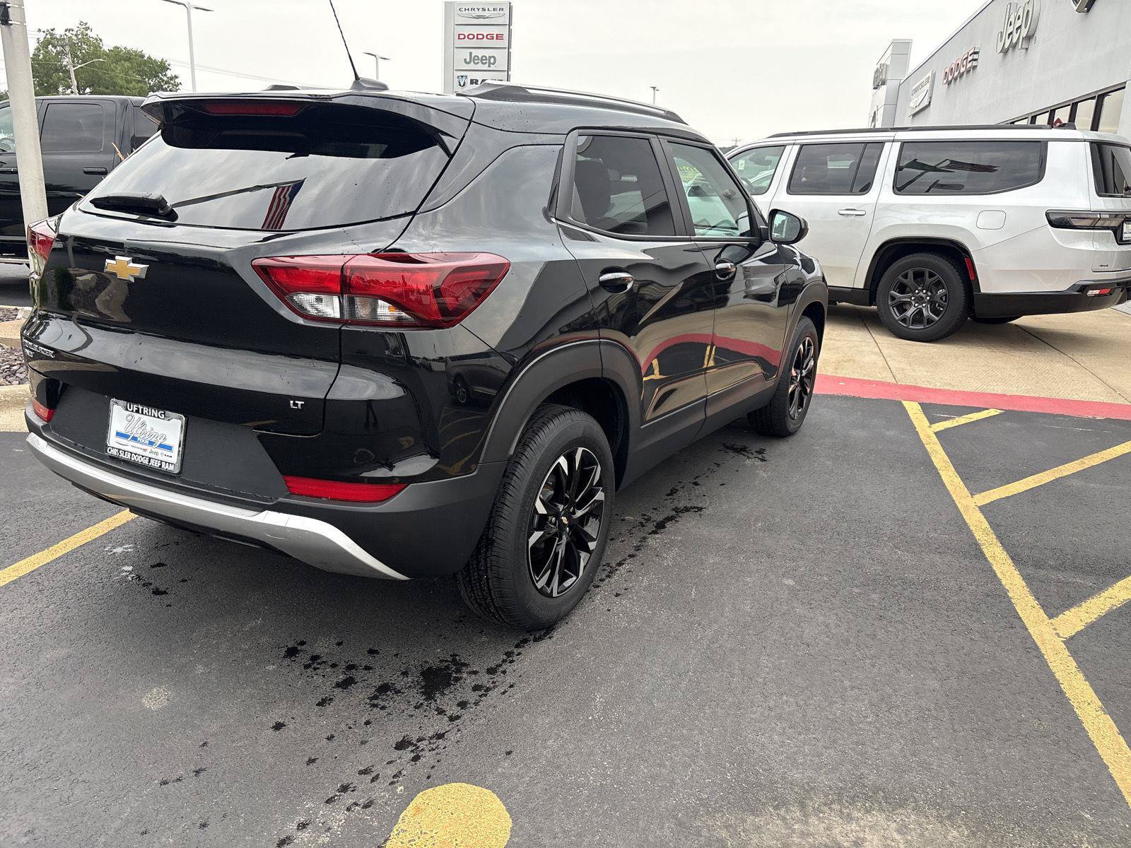 Used 2023 Chevrolet TrailBlazer LT AWD/4WD image 5
