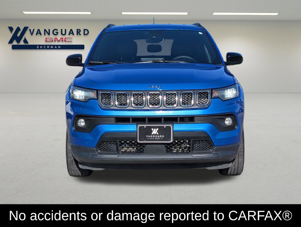 Used 2023 Jeep Compass Latitude AWD/4WD image 2