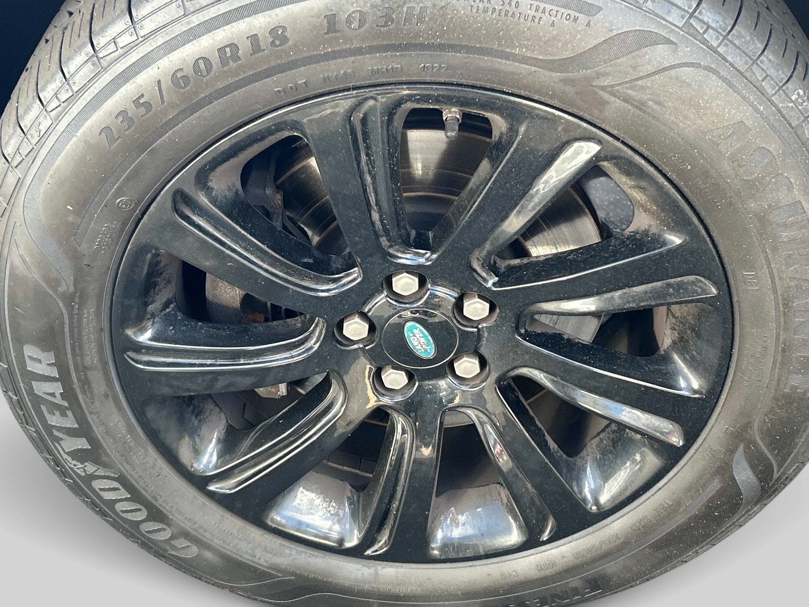 Used 2018 Land Rover Discovery Sport SE AWD/4WD image 9