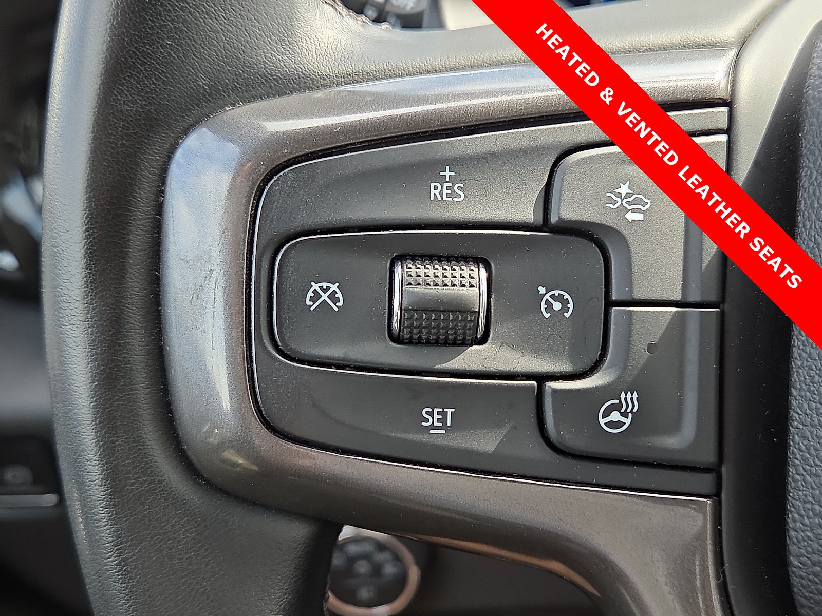Used 2023 Chevrolet Silverado 1500 ZR2 w/ Technology Package AWD/4WD image 21
